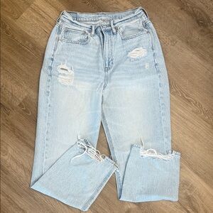 American Eagle Women’s Light Blue Distressed Jeans, Size 6